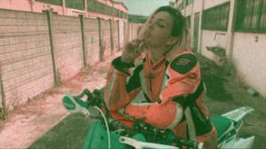 default video 1000x562 img