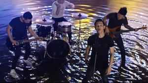 default video 1000x562 img