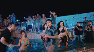 default video 1000x562 img