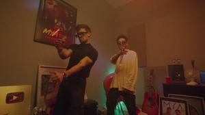 default video 1000x562 img