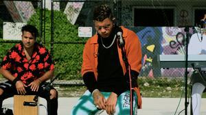 default video 1000x562 img