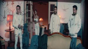 default video 1000x562 img