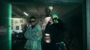 default video 1000x562 img