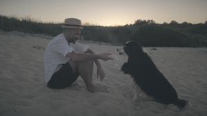 default video 1000x562 img