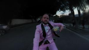 default video 1000x562 img