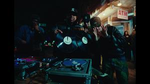 default video 1000x562 img