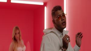 default video 1000x562 img