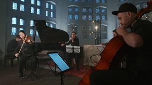 default video 1000x562 img