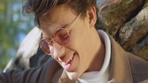 default video 1000x562 img