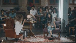 default video 1000x562 img