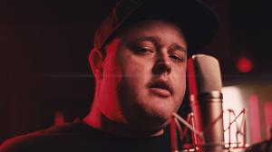 default video 1000x562 img