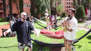 default video 1000x562 img