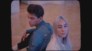 default video 1000x562 img