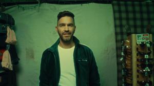 default video 1000x562 img