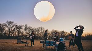 default video 1000x562 img