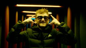 default video 1000x562 img