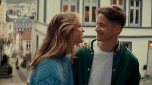 default video 1000x562 img