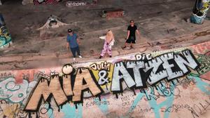 default video 1000x562 img