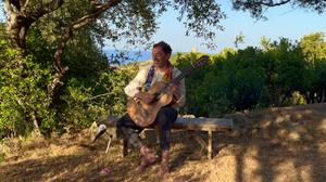 default video 1000x562 img