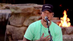 default video 1000x562 img