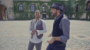 default video 1000x562 img