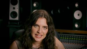 default video 1000x562 img