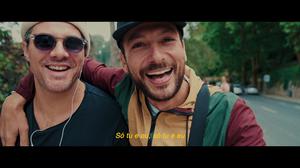 default video 1000x562 img