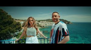 default video 1000x562 img