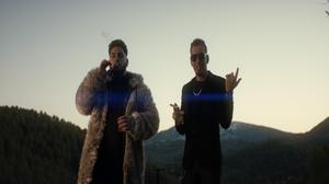 default video 1000x562 img