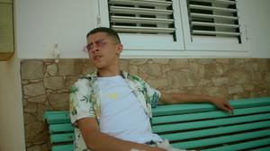 default video 1000x562 img