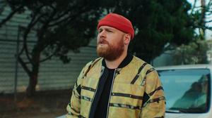 default video 1000x562 img