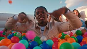 default video 1000x562 img