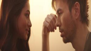 default video 1000x562 img