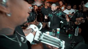 default video 1000x562 img