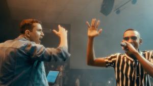 default video 1000x562 img