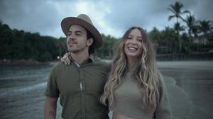 default video 1000x562 img