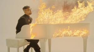 default video 1000x562 img