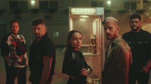 default video 1000x562 img