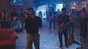 default video 1000x562 img