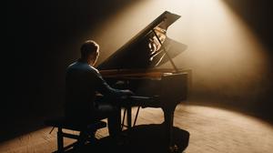 default video 1000x562 img