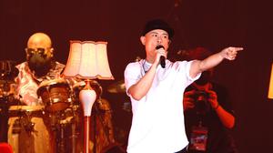 default video 1000x562 img