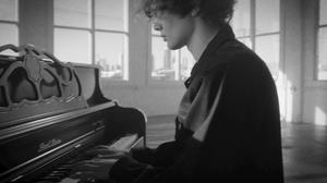 default video 1000x562 img