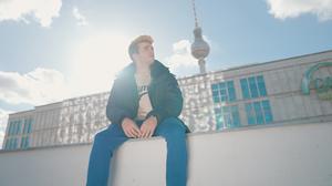 default video 1000x562 img