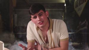 default video 1000x562 img