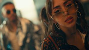 default video 1000x562 img