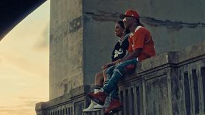 default video 1000x562 img