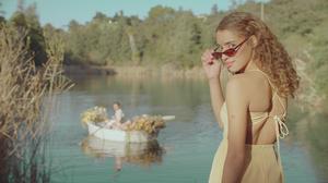 default video 1000x562 img