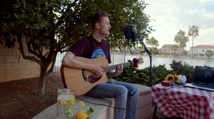 default video 1000x562 img