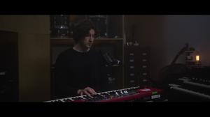 default video 1000x562 img