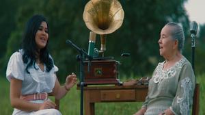 default video 1000x562 img